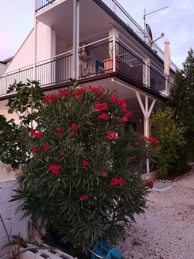 Sonne, Meer Und Berge Apartment Seline Exterior photo